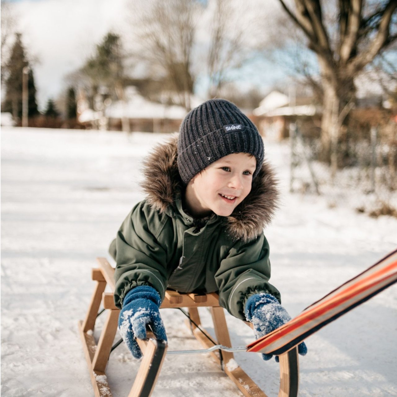 Read more about the article So gelingen dir traumhafte Kinderfotos im Schnee